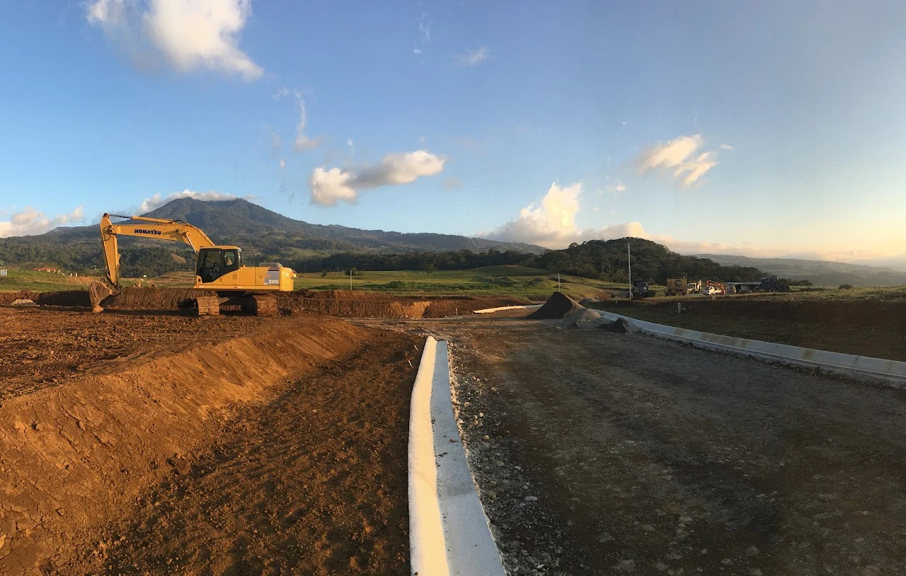 Obra vial publicada por Agregados Río Sarapiquí